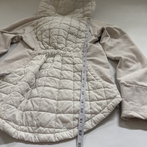 North Face Quilted Jacket Women’s Size XS White Gorpcore Hiking Outdoors - Picture 10 of 12